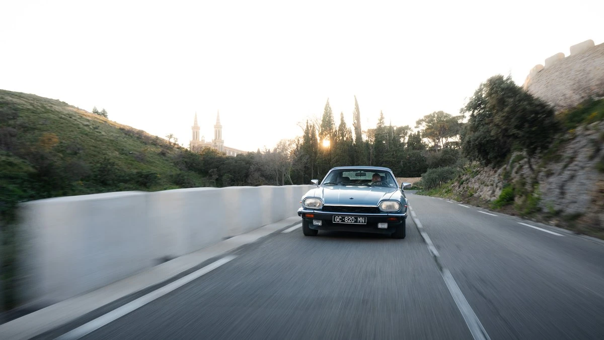 1991 Jaguar XJS Convertible - Image 17 of 30