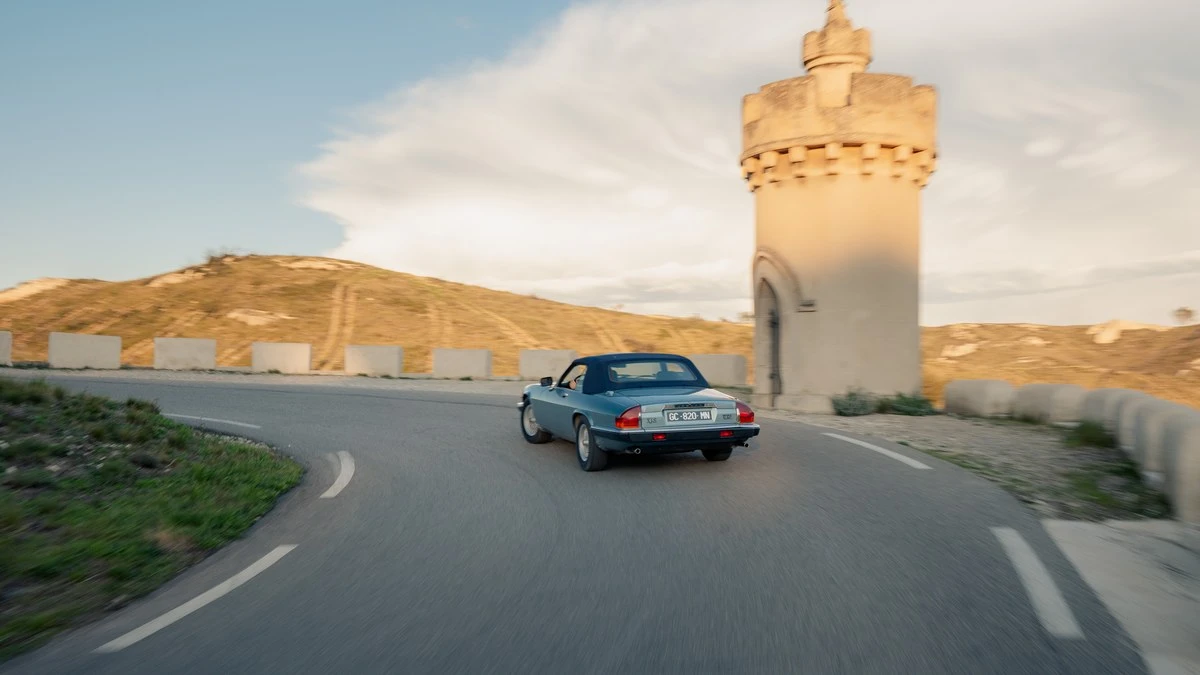 1991 Jaguar XJS Convertible - Image 16 of 30