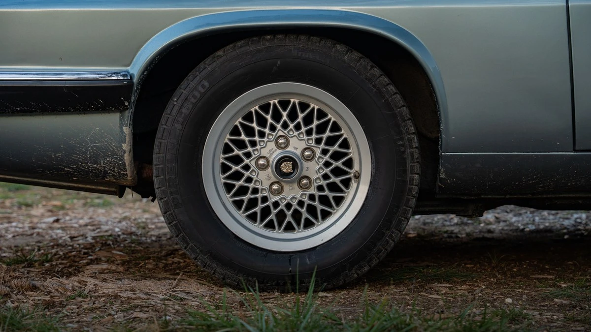 1991 Jaguar XJS Convertible - Image 21 of 30
