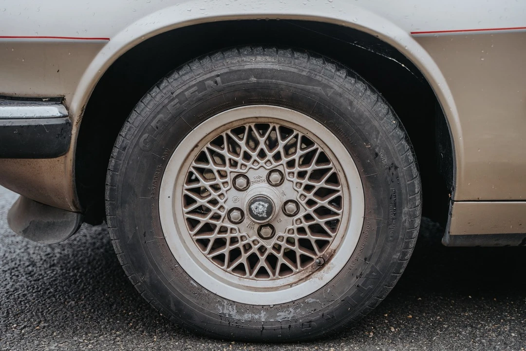 1991 Jaguar XJS - Image 10 of 30