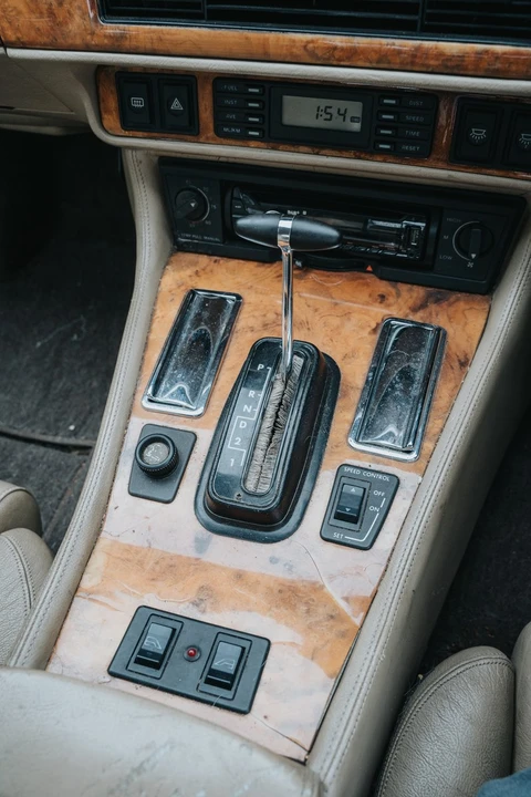 1991 Jaguar XJS - Image 19 of 30