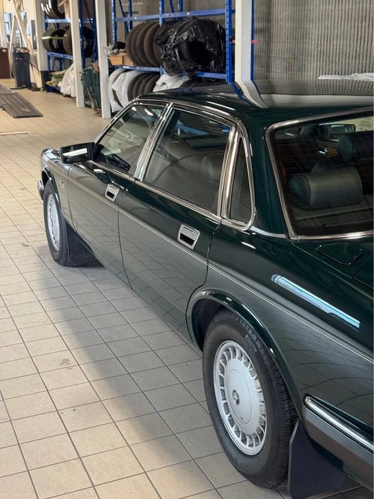 1991 Jaguar XJ40 XJ - Image 5 of 14