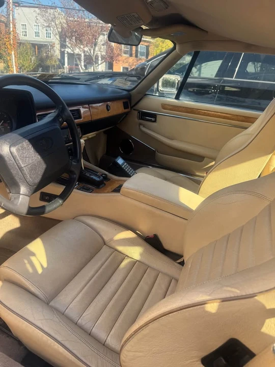 1991 Jaguar XJS - Image 9 of 13