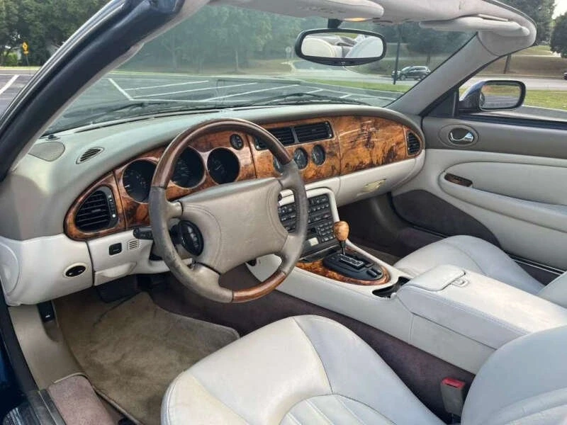 1991 Jaguar X100 XK8 - Image 8 of 16