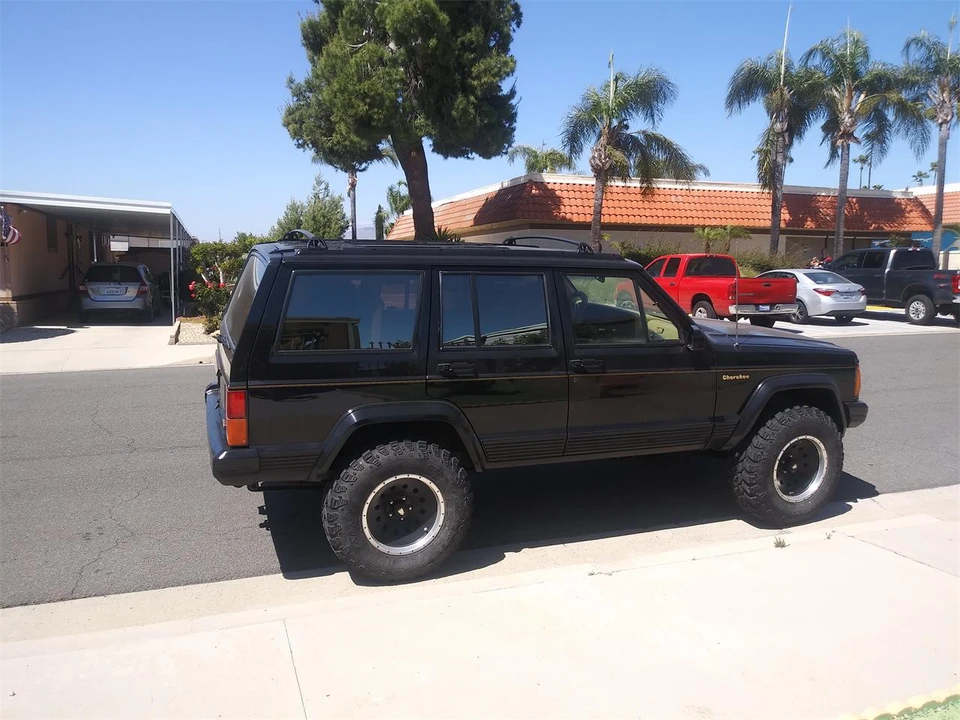 1991 Jeep XJ Cherokee - Image 4 of 31