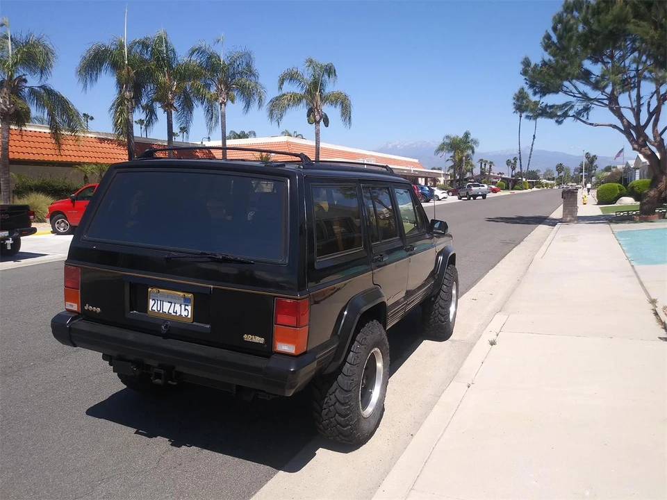 1991 Jeep XJ Cherokee - Image 2 of 31