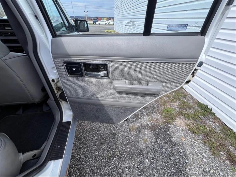 1991 Jeep XJ Cherokee - Image 21 of 31