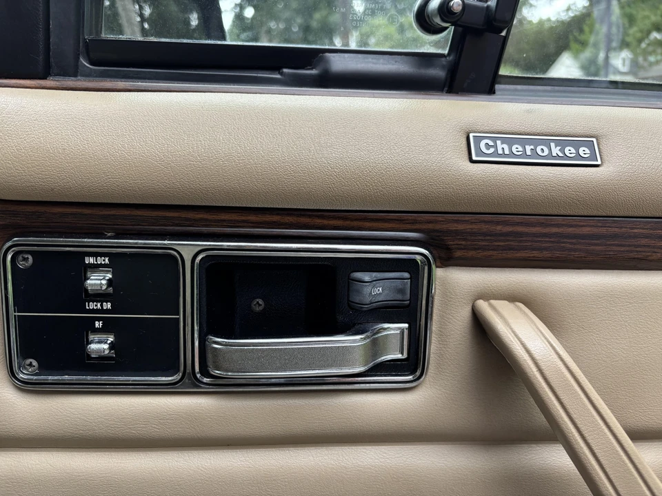 1991 Jeep XJ Cherokee - Image 27 of 31