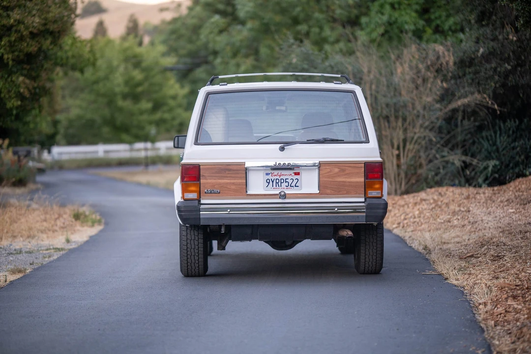 1991 Jeep XJ Cherokee - Image 8 of 31