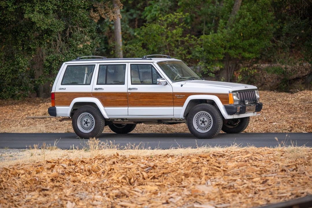 1991 Jeep XJ Cherokee - Image 13 of 31