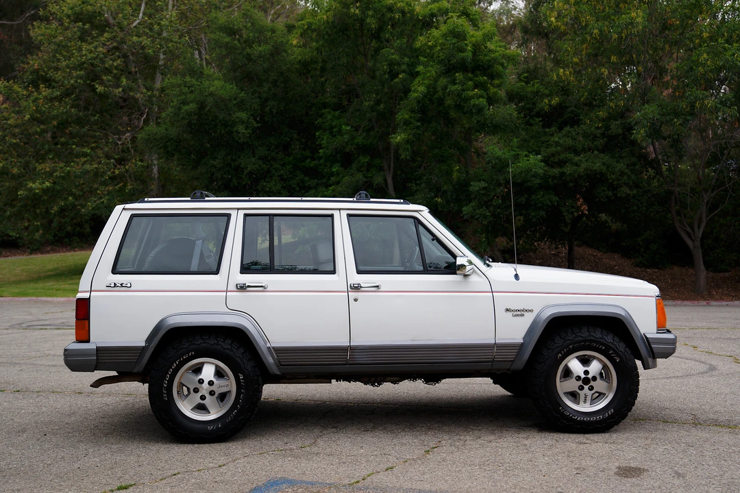 1991 Jeep XJ Cherokee - Image 15 of 31