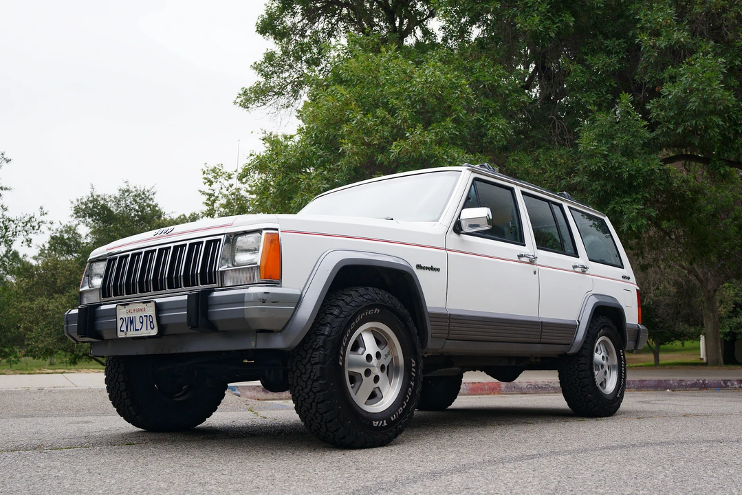 1991 Jeep XJ Cherokee - Image 2 of 31