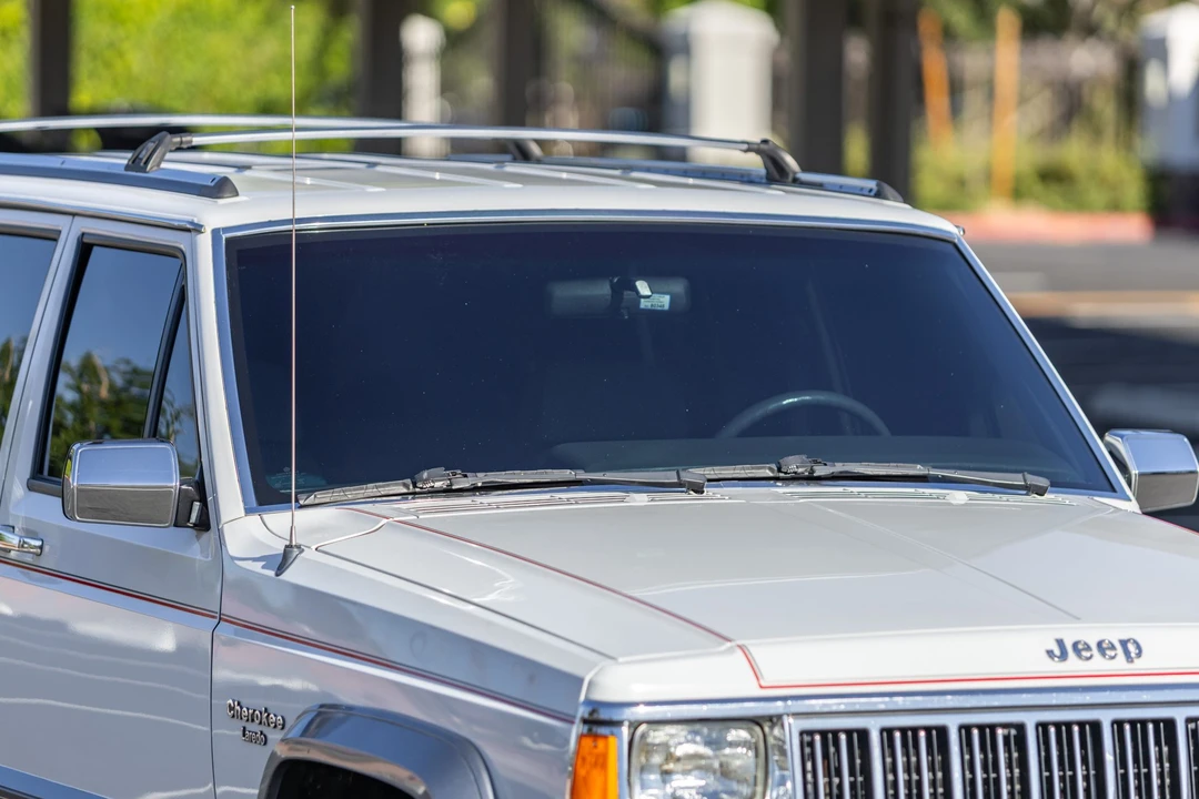 1991 Jeep XJ Cherokee - Image 14 of 31