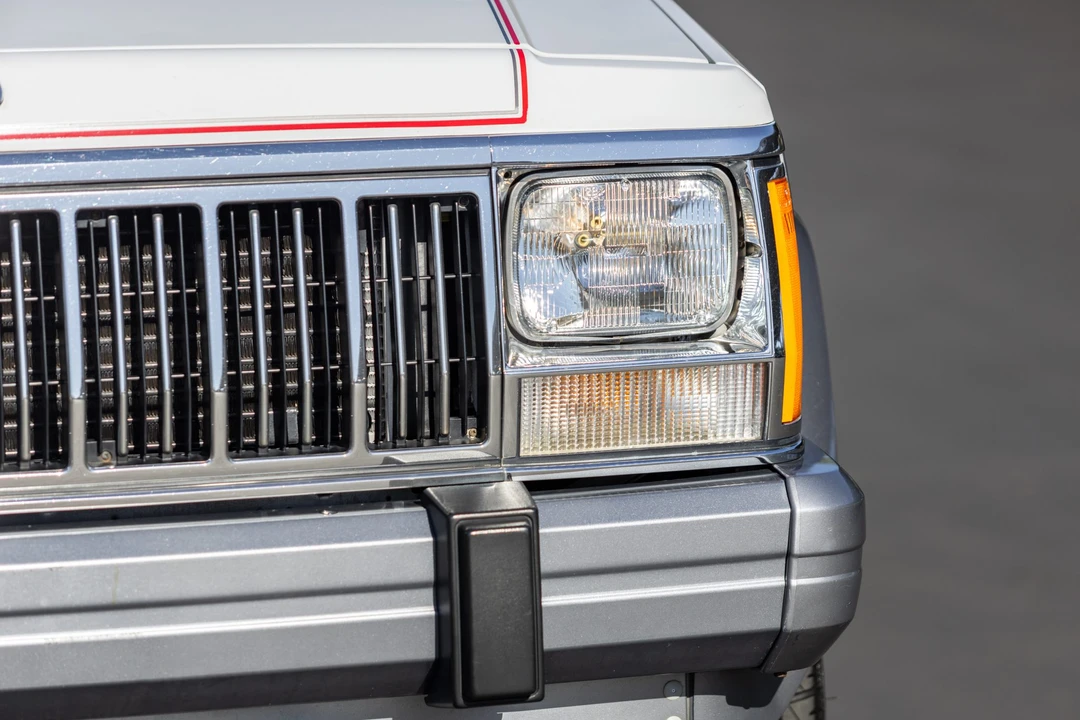 1991 Jeep XJ Cherokee - Image 11 of 31