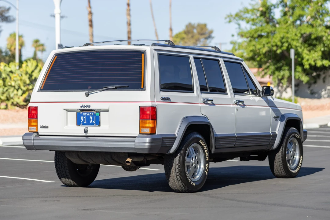1991 Jeep XJ Cherokee - Image 5 of 31
