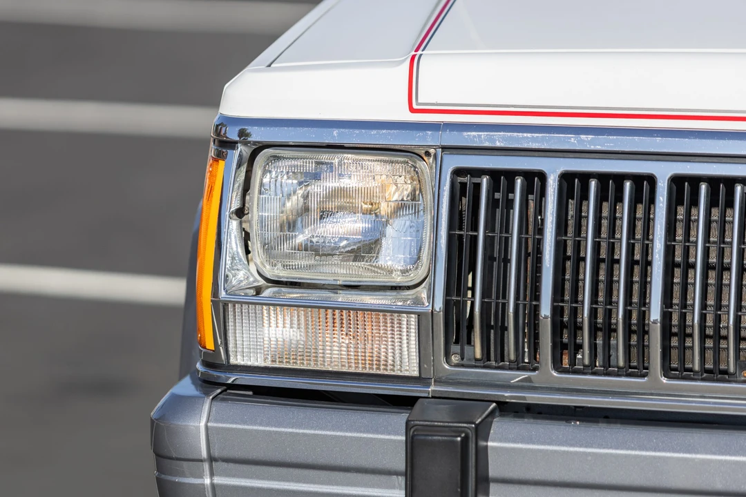 1991 Jeep XJ Cherokee - Image 10 of 31