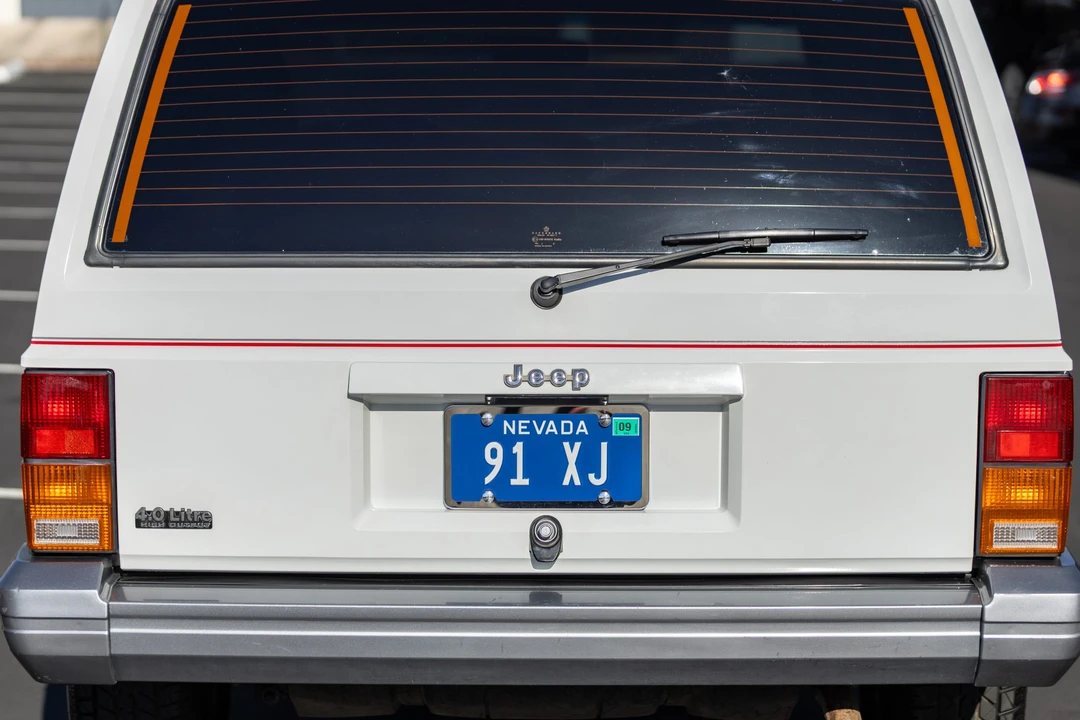 1991 Jeep XJ Cherokee - Image 24 of 31