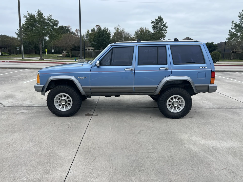 1991 Jeep XJ Cherokee - Image 3 of 31