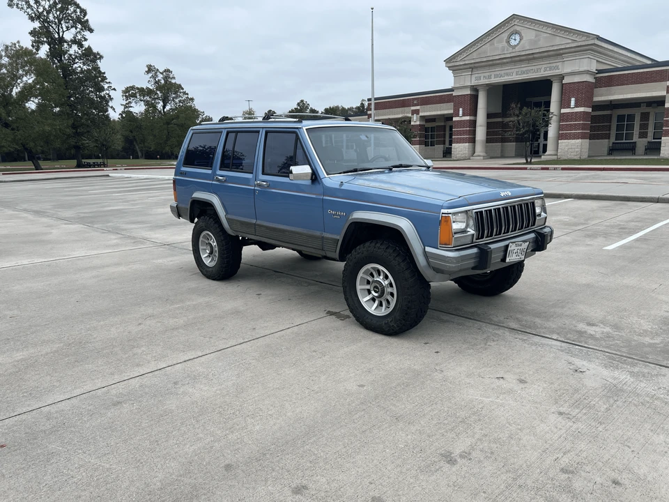 1991 Jeep XJ Cherokee - Image 10 of 31