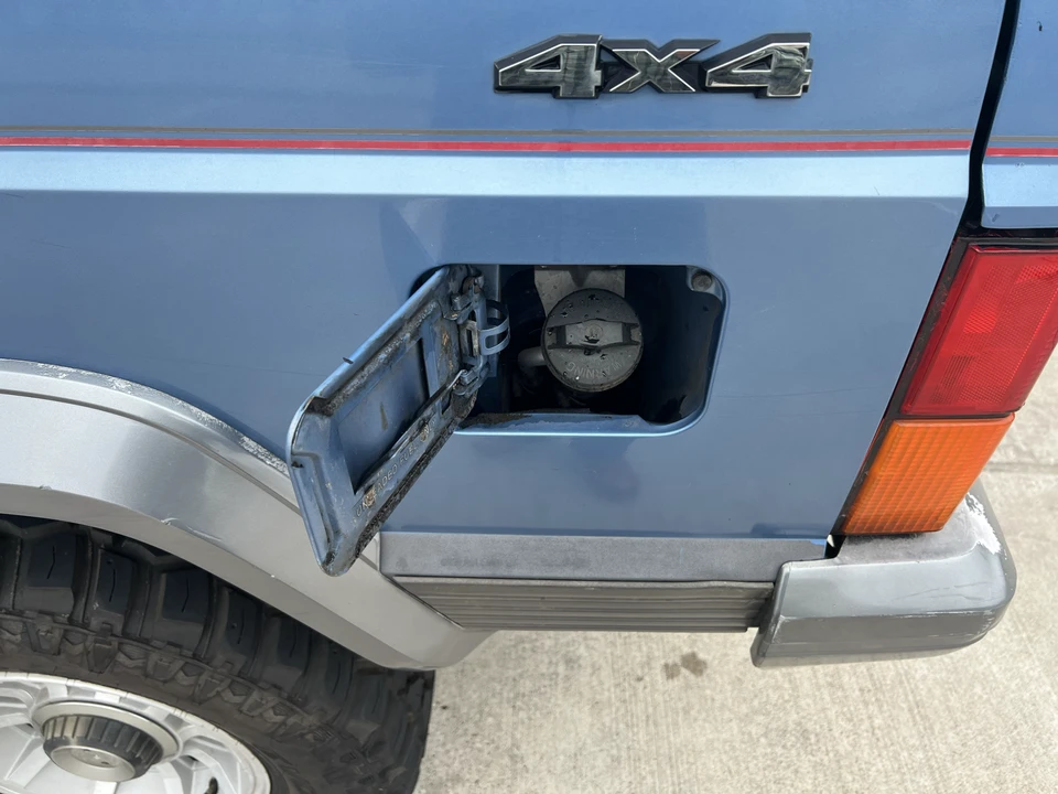 1991 Jeep XJ Cherokee - Image 30 of 31