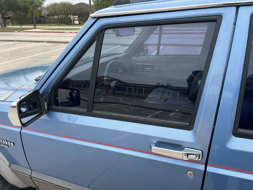 1991 Jeep XJ Cherokee - Image 22 of 31