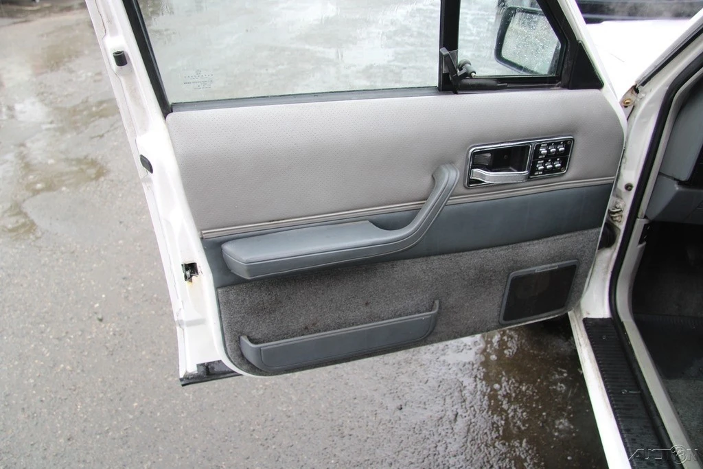 1991 Jeep XJ Cherokee - Image 11 of 21