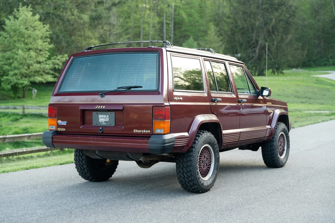 1991 Jeep XJ Cherokee - Image 23 of 31