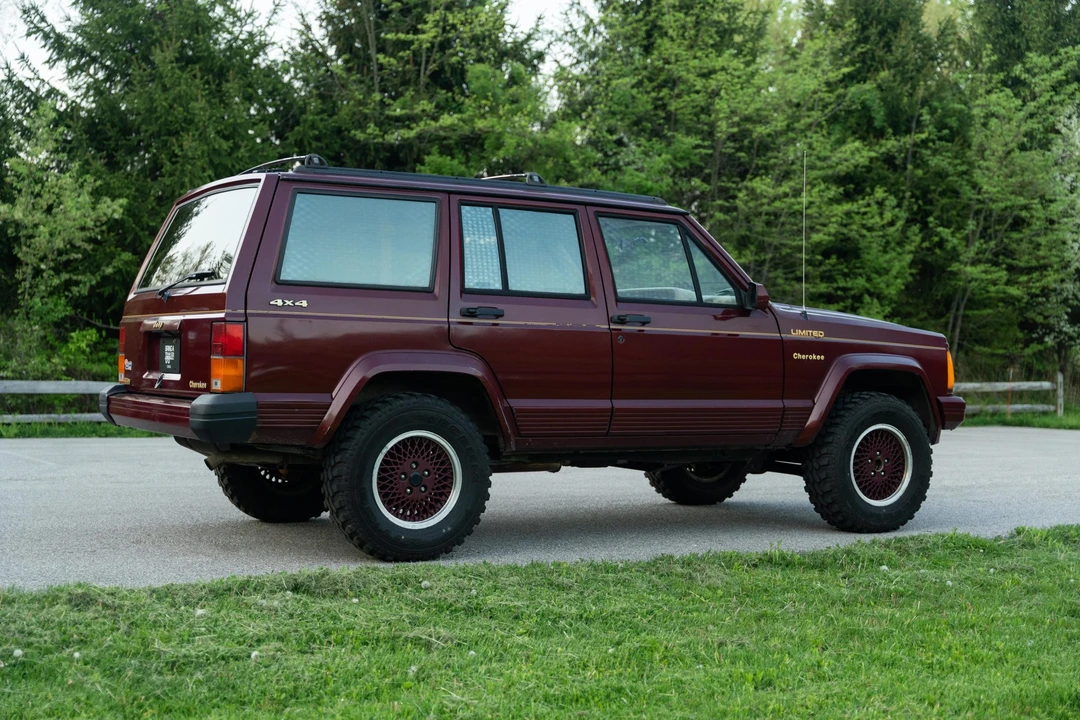 1991 Jeep XJ Cherokee - Image 17 of 31