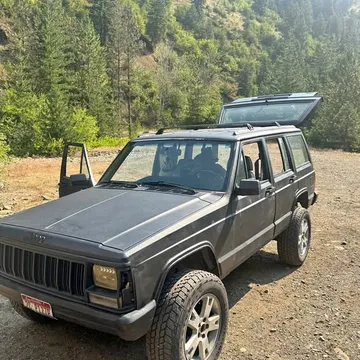 1991 Jeep Cherokee Sport Utility 4D