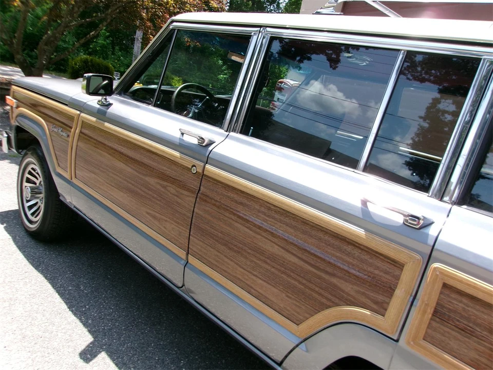 1991 Jeep SJ Grand Wagoneer - Image 7 of 31