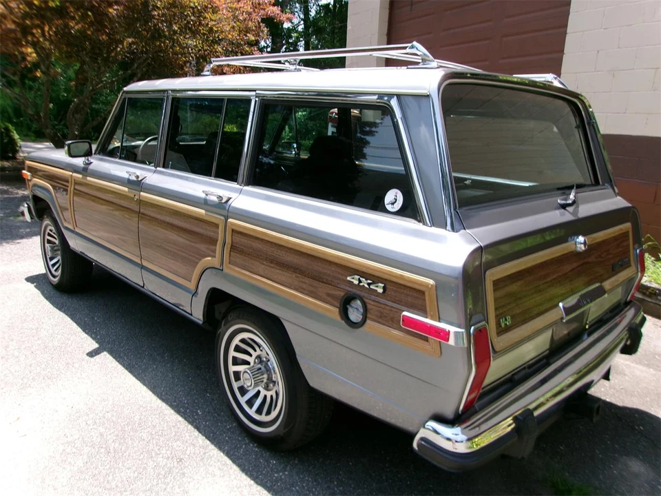 1991 Jeep SJ Grand Wagoneer - Image 9 of 31