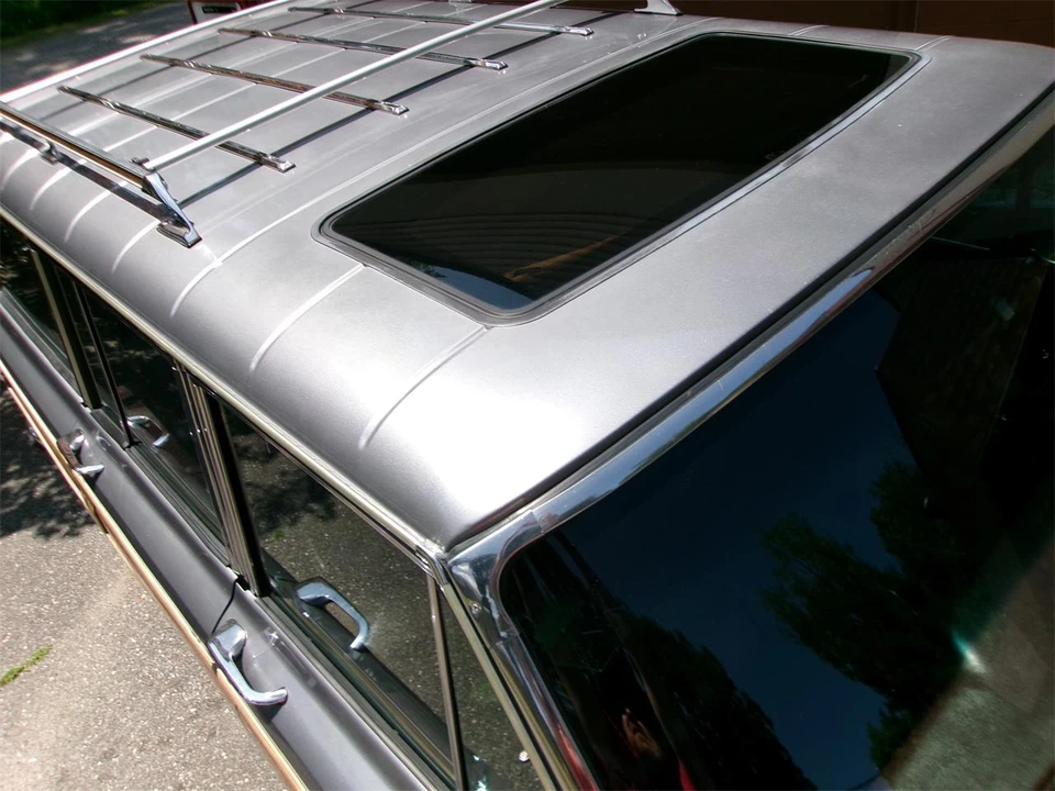 1991 Jeep SJ Grand Wagoneer - Image 21 of 31