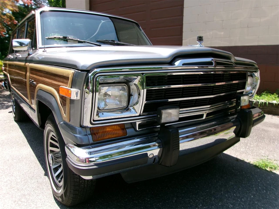 1991 Jeep SJ Grand Wagoneer - Image 24 of 31