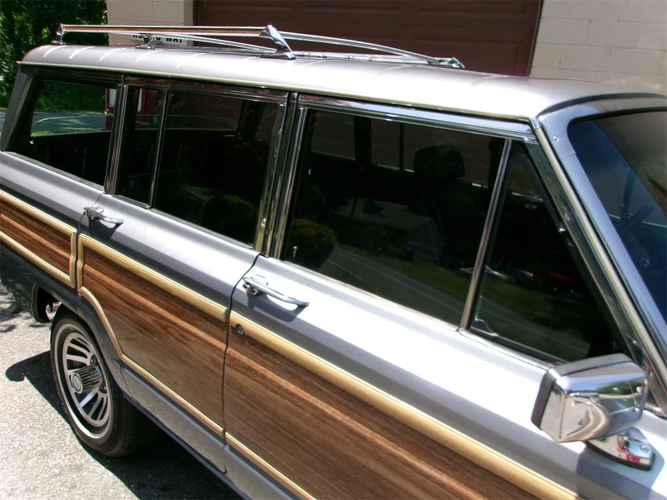 1991 Jeep SJ Grand Wagoneer - Image 16 of 31