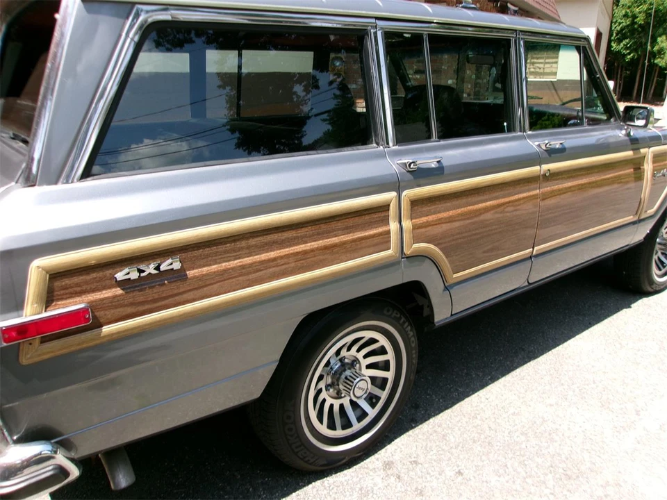 1991 Jeep SJ Grand Wagoneer - Image 15 of 31