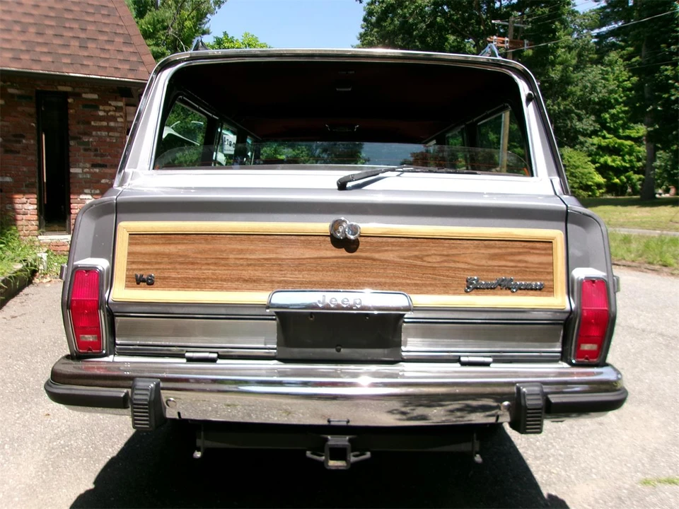 1991 Jeep SJ Grand Wagoneer - Image 12 of 31