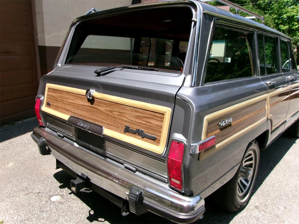 1991 Jeep SJ Grand Wagoneer - Image 14 of 31