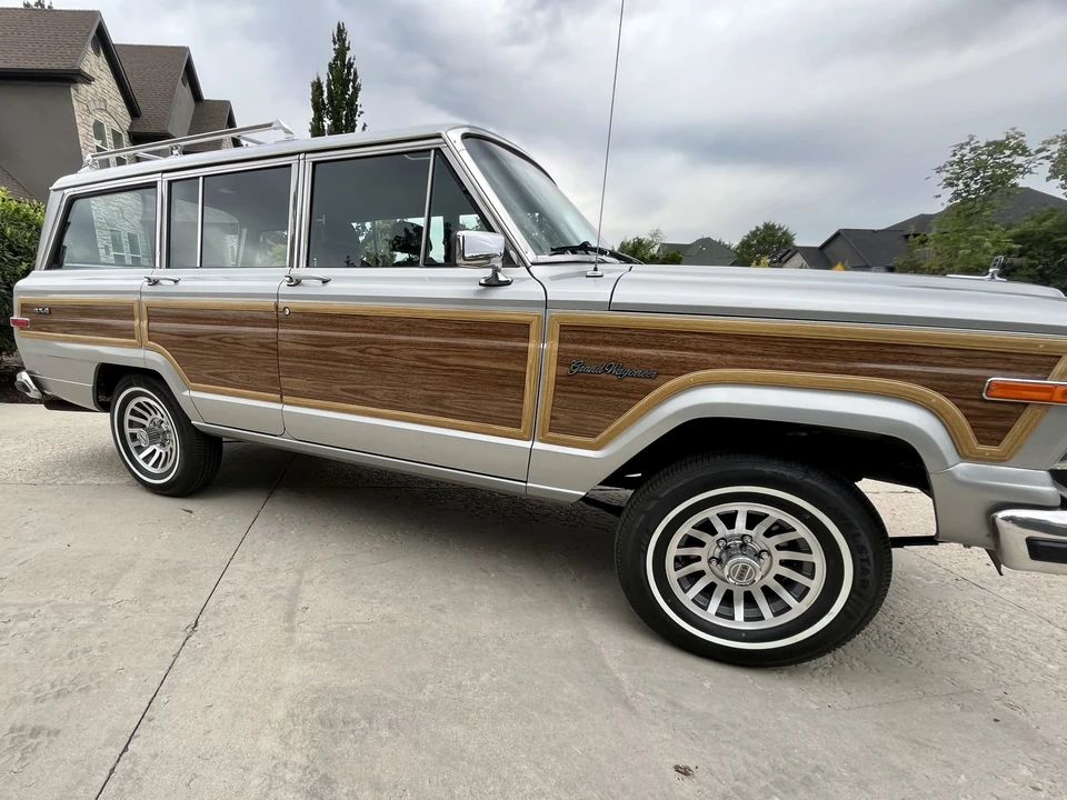 1991 Jeep SJ Grand Wagoneer - Image 7 of 31
