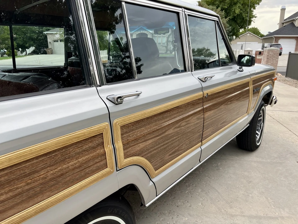 1991 Jeep SJ Grand Wagoneer - Image 16 of 31