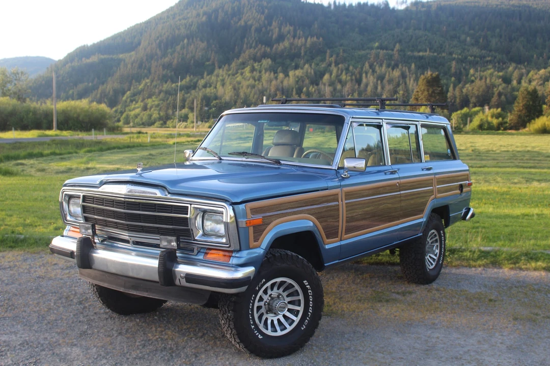 1991 Jeep SJ Grand Wagoneer - Image 5 of 31