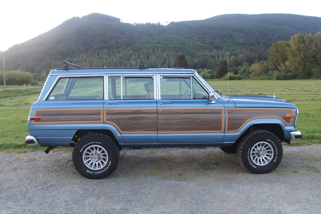 1991 Jeep SJ Grand Wagoneer - Image 12 of 31