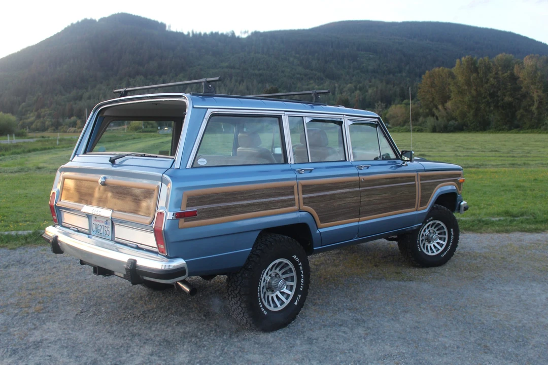 1991 Jeep SJ Grand Wagoneer - Image 14 of 31