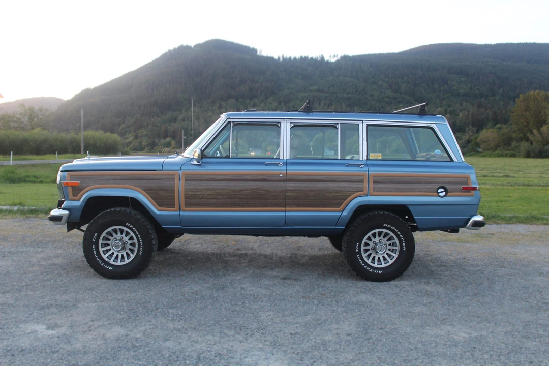 1991 Jeep SJ Grand Wagoneer - Image 22 of 31