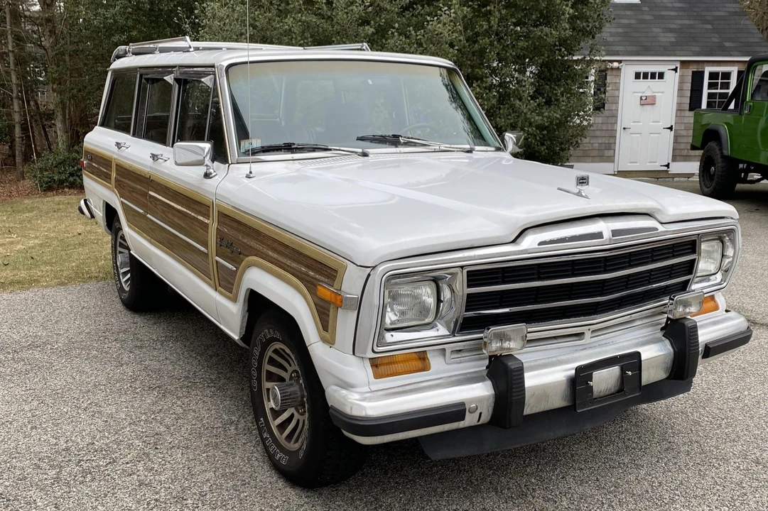 1991 Jeep SJ Grand Wagoneer - Image 8 of 31