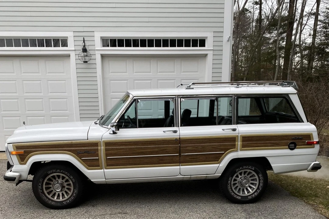 1991 Jeep SJ Grand Wagoneer - Image 3 of 31