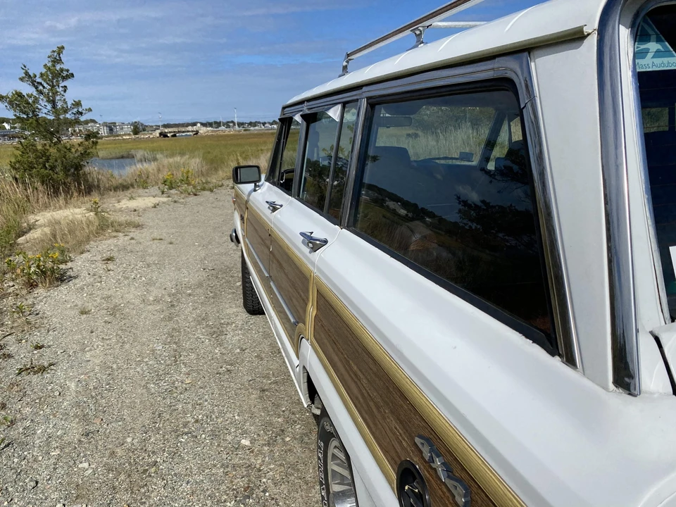 1991 Jeep SJ Grand Wagoneer - Image 20 of 31