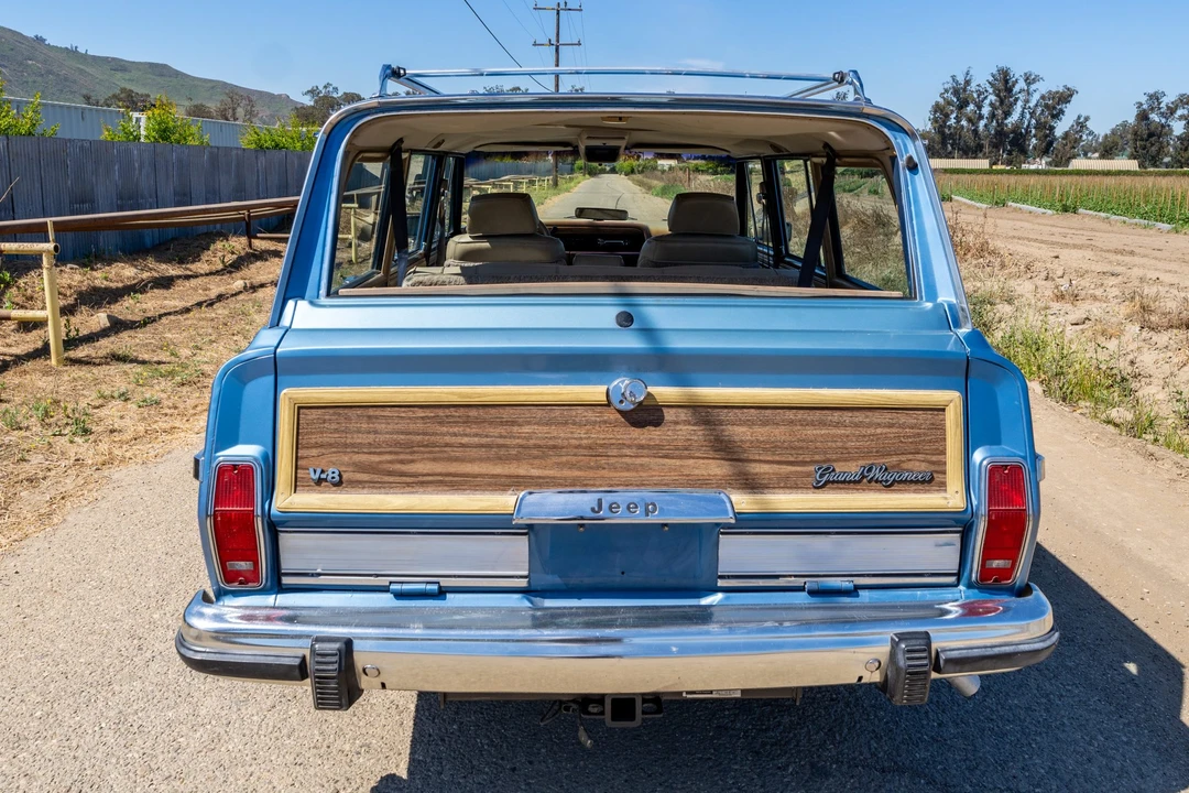 1991 Jeep SJ Grand Wagoneer - Image 10 of 31
