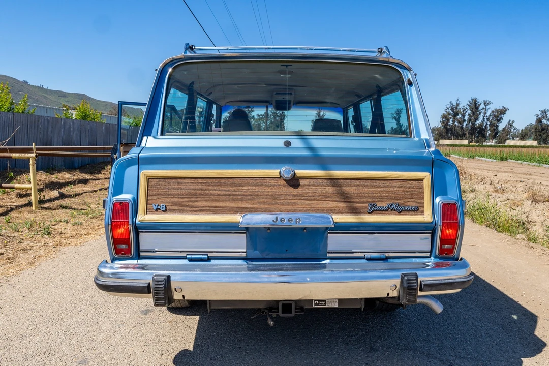 1991 Jeep SJ Grand Wagoneer - Image 11 of 31