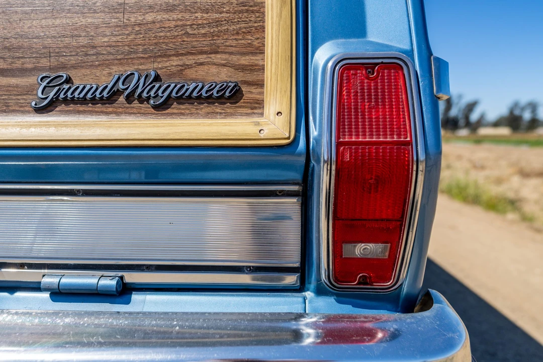 1991 Jeep SJ Grand Wagoneer - Image 27 of 31