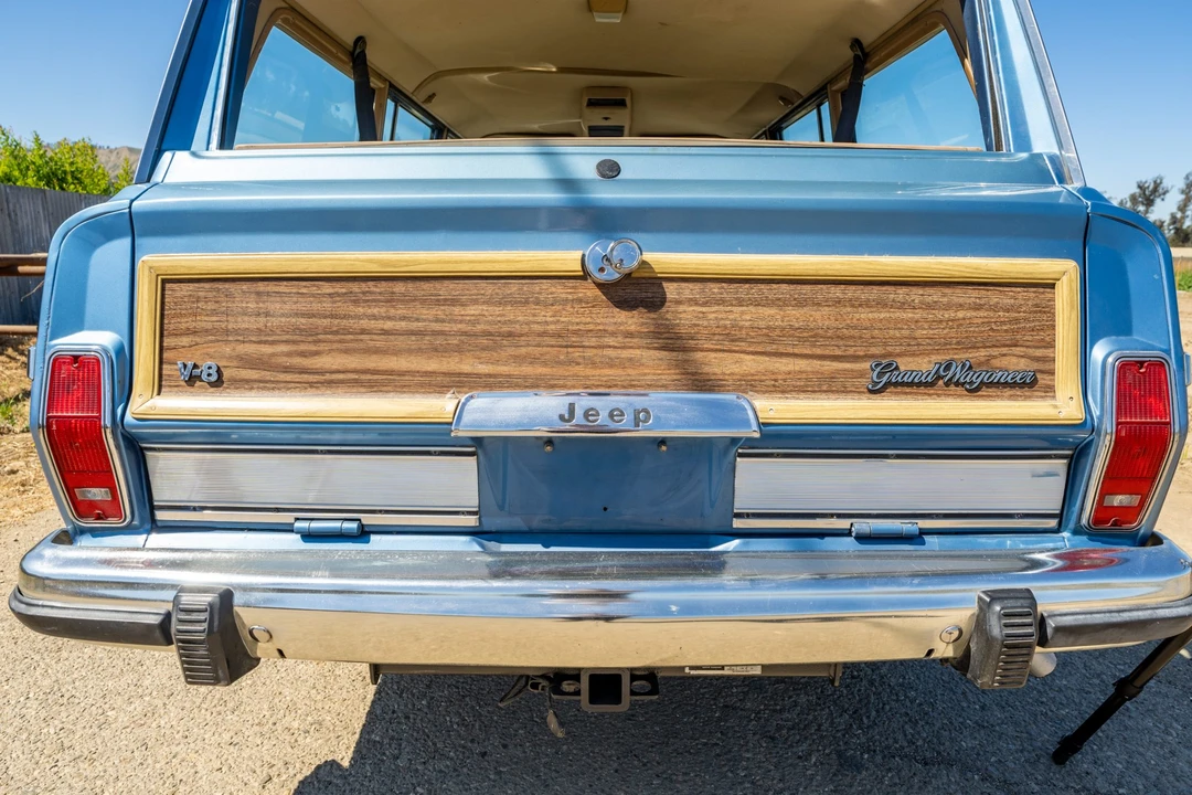 1991 Jeep SJ Grand Wagoneer - Image 25 of 31
